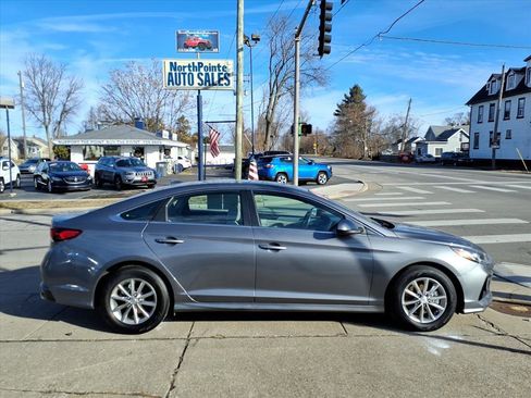 Used 2019 Hyundai Sonata SE image 1