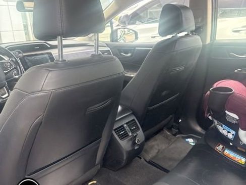 Used 2018 Honda Clarity Touring image 9