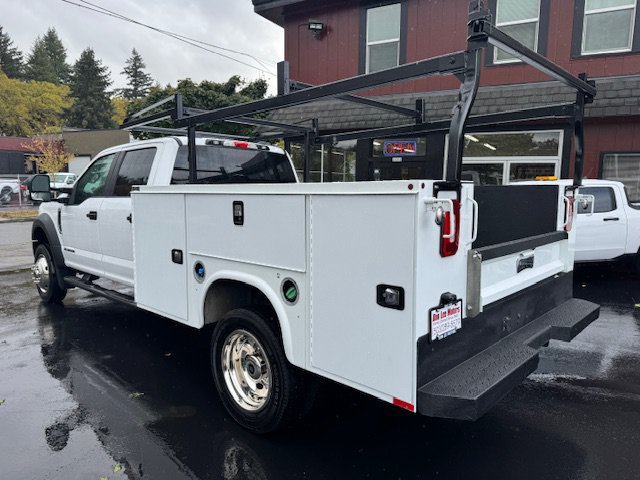 Used 2020 Ford F550 4x4 Crew Cab Super Duty w/ Power Equipment Group image 2
