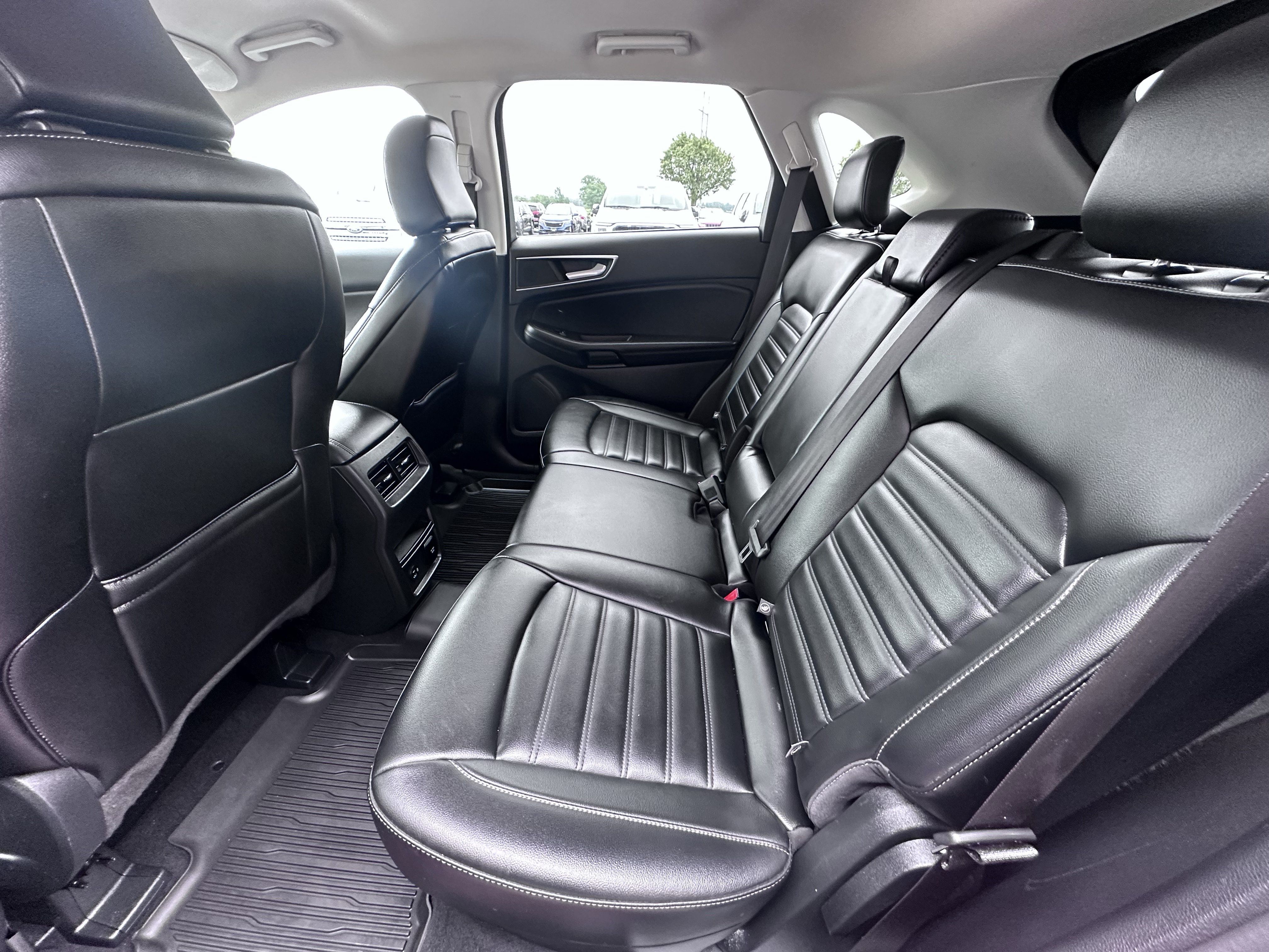 Used 2021 Ford Edge SEL w/ Convenience Package AWD/4WD image 25