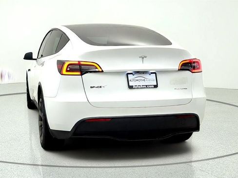Used 2023 Tesla Model Y Long Range AWD/4WD image 6