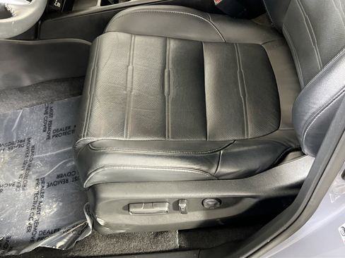 Used 2022 Honda CR-V EX-L image 18