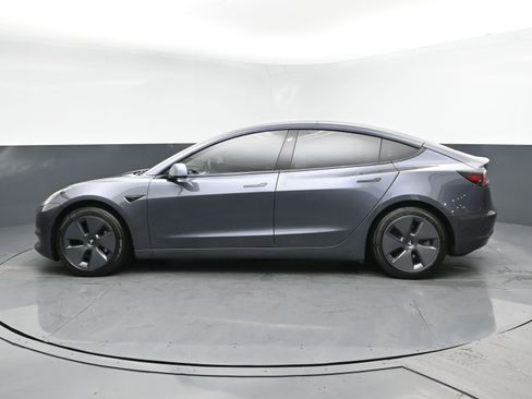 Used 2021 Tesla Model 3 Long Range image 4
