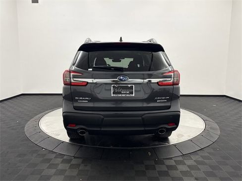 Used 2023 Subaru Ascent Limited image 6