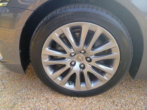 Used 2015 Lexus LS 460 L image 20