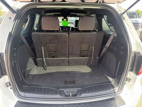 Used 2025 Dodge Durango R/T w/ Blacktop Package AWD/4WD image 5