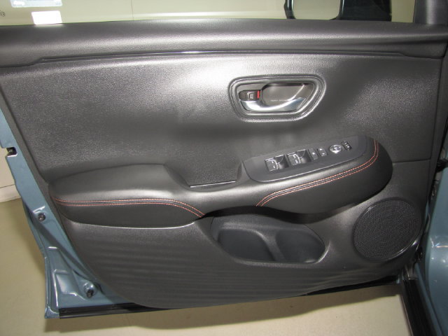 Certified 2024 Honda HR-V Sport image 32