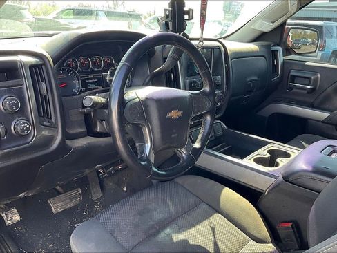 Used 2018 Chevrolet Silverado 1500 LT w/ Texas Edition image 5