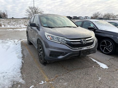 Used 2016 Honda CR-V SE image 2