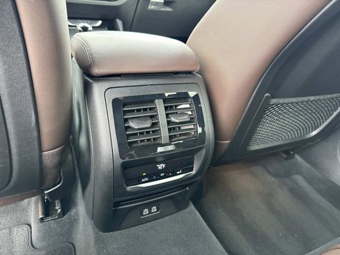 Used 2023 BMW X3 sDrive30i w/ Premium Package image 17