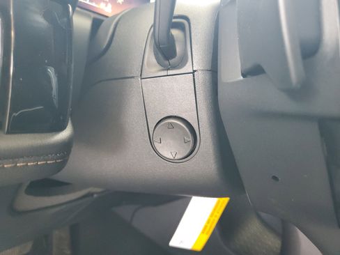 New 2026 Lincoln Aviator AWD image 13