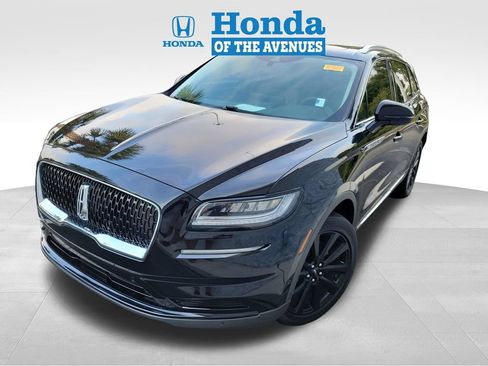 Used 2022 Lincoln Nautilus Reserve w/ Equipment Group 201A FWD image 3