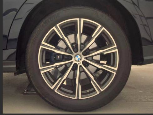 Used 2023 BMW X6 xDrive40i w/ M Sport Package image 8