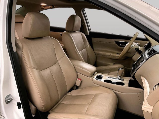 Used 2016 Nissan Altima 2.5 SL w/ 2.5 Technology Package FWD image 7
