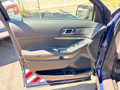 Used 2015 Ford Explorer 4WD Police Interceptor image 12