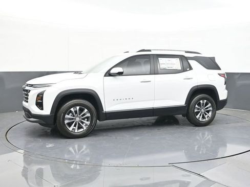 New 2026 Chevrolet Equinox LT w/ Convenience Package II FWD image 6
