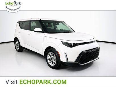 Used 2024 Kia Soul LX w/ Option Group 015