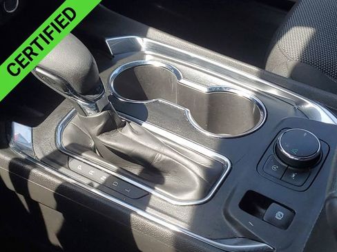 Certified 2023 Chevrolet Traverse LT FWD image 16