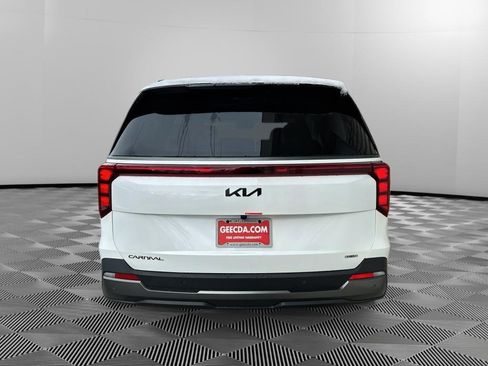 New 2026 Kia Carnival SX image 5