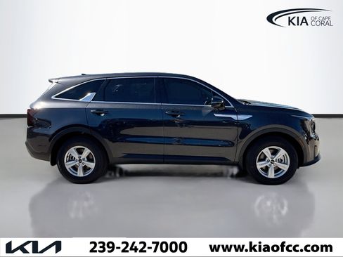 New 2026 Kia Sorento LX image 6