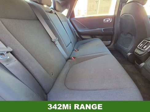 Certified 2025 Hyundai Ioniq 6 SE RWD image 17