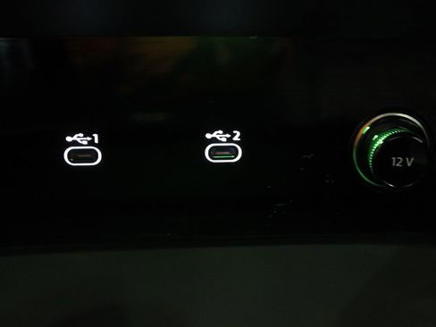 Used 2025 Audi Q6 e-tron Premium Plus w/ Premium Plus image 18