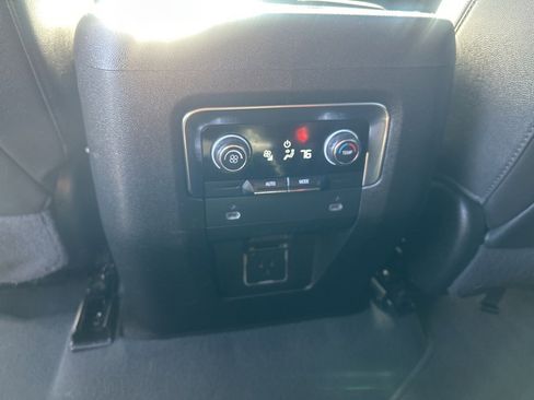 Used 2024 Chevrolet Tahoe LT image 29