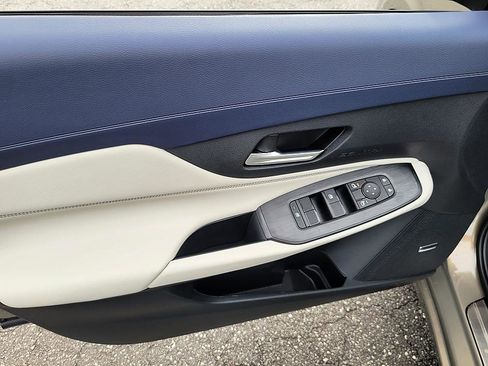 New 2026 Nissan Sentra SL w/ Floor Mat Package image 9