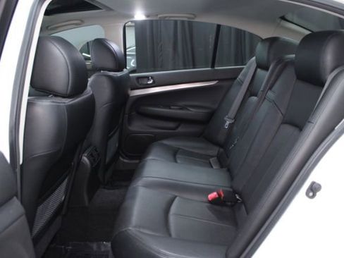 Used 2013 INFINITI G37 Journey w/ Premium Pkg image 25