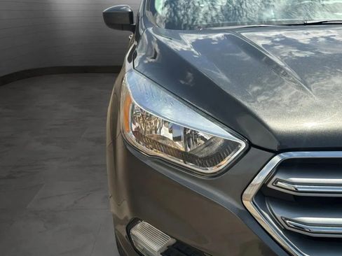Used 2017 Ford Escape SE FWD image 49
