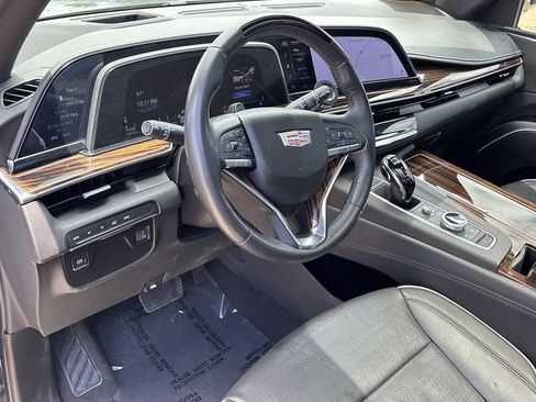Used 2023 Cadillac Escalade Premium Luxury w/ LPO, Illumination Package AWD/4WD image 23