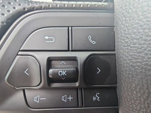 Used 2025 Toyota Tacoma SR5 image 16