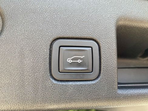 Used 2019 Chevrolet Equinox Premier AWD/4WD image 14