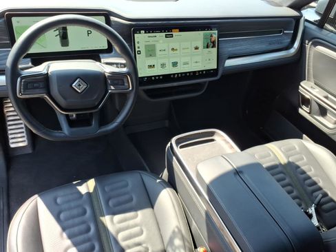 Used 2022 Rivian R1T Adventure AWD/4WD image 22