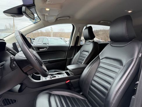 Used 2024 Ford Edge SEL image 11