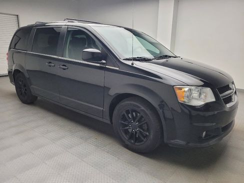 Used 2019 Dodge Grand Caravan SXT FWD image 11