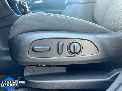 Used 2024 Chevrolet Equinox LT AWD/4WD image 17