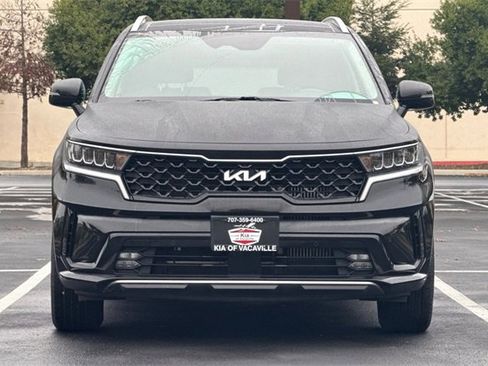 Certified 2023 Kia Sorento EX w/ Panoramic Sunroof Package image 11