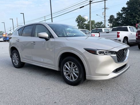 Used 2025 MAZDA CX-5 AWD 2.5 S w/ Preferred Package image 2