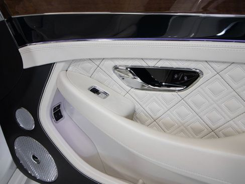 Used 2020 Bentley Continental GT V8 First Edition image 41