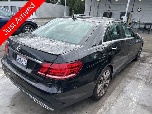 Used 2016 Mercedes-Benz E 350 Sedan image 4