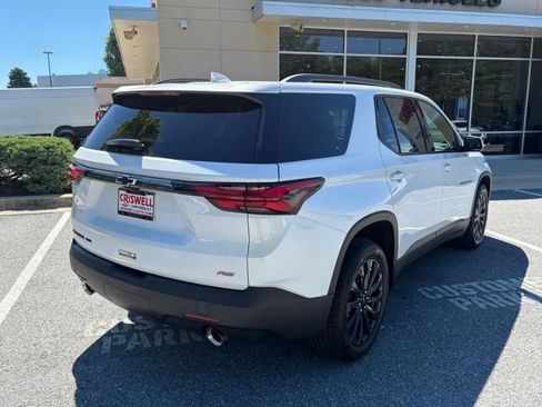 Used 2023 Chevrolet Traverse RS AWD/4WD image 8
