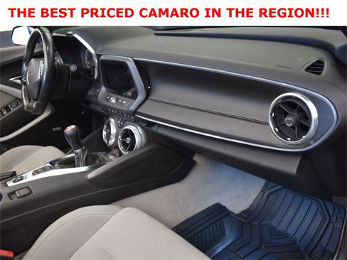 Used 2022 Chevrolet Camaro LT w/ Technology Package image 20