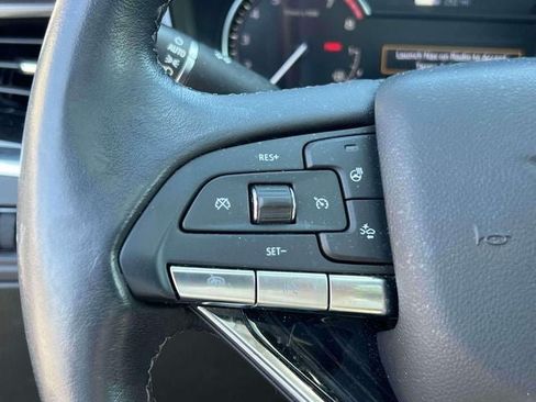 Used 2023 Cadillac XT6 Premium Luxury AWD/4WD image 24
