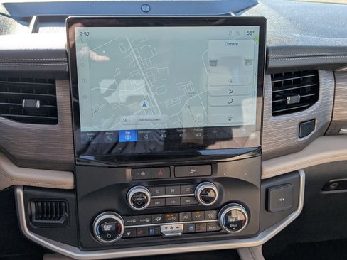 Used 2024 Ford Expedition Max Limited image 29