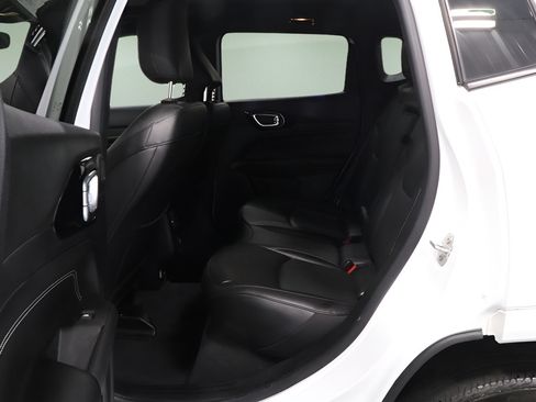 Certified 2022 Jeep Compass High Altitude AWD/4WD image 15