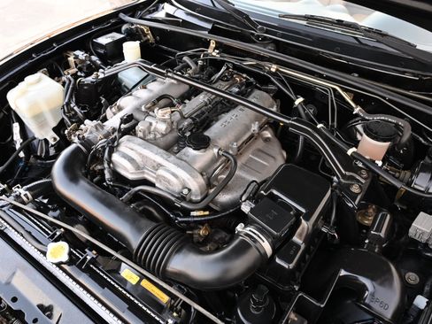 Used 2001 MAZDA MX-5 Miata LS image 32