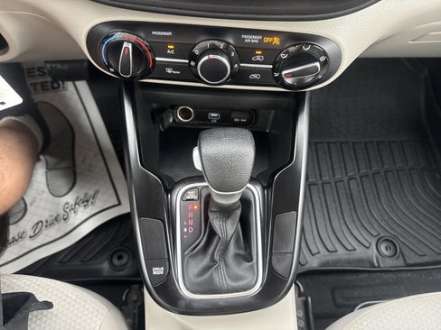 Used 2020 Kia Soul LX FWD image 27