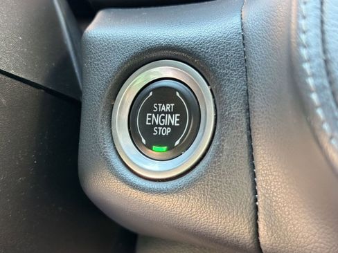 Used 2021 Chevrolet Tahoe Z71 image 26