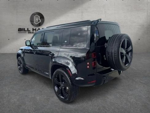 Used 2024 Land Rover Defender 110 X-Dynamic SE AWD/4WD image 2